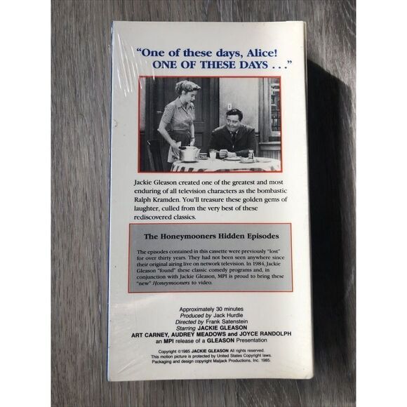 The Best Of The Honeymooners Lost Episodes Volume 1.  New - Picture 2 of 2